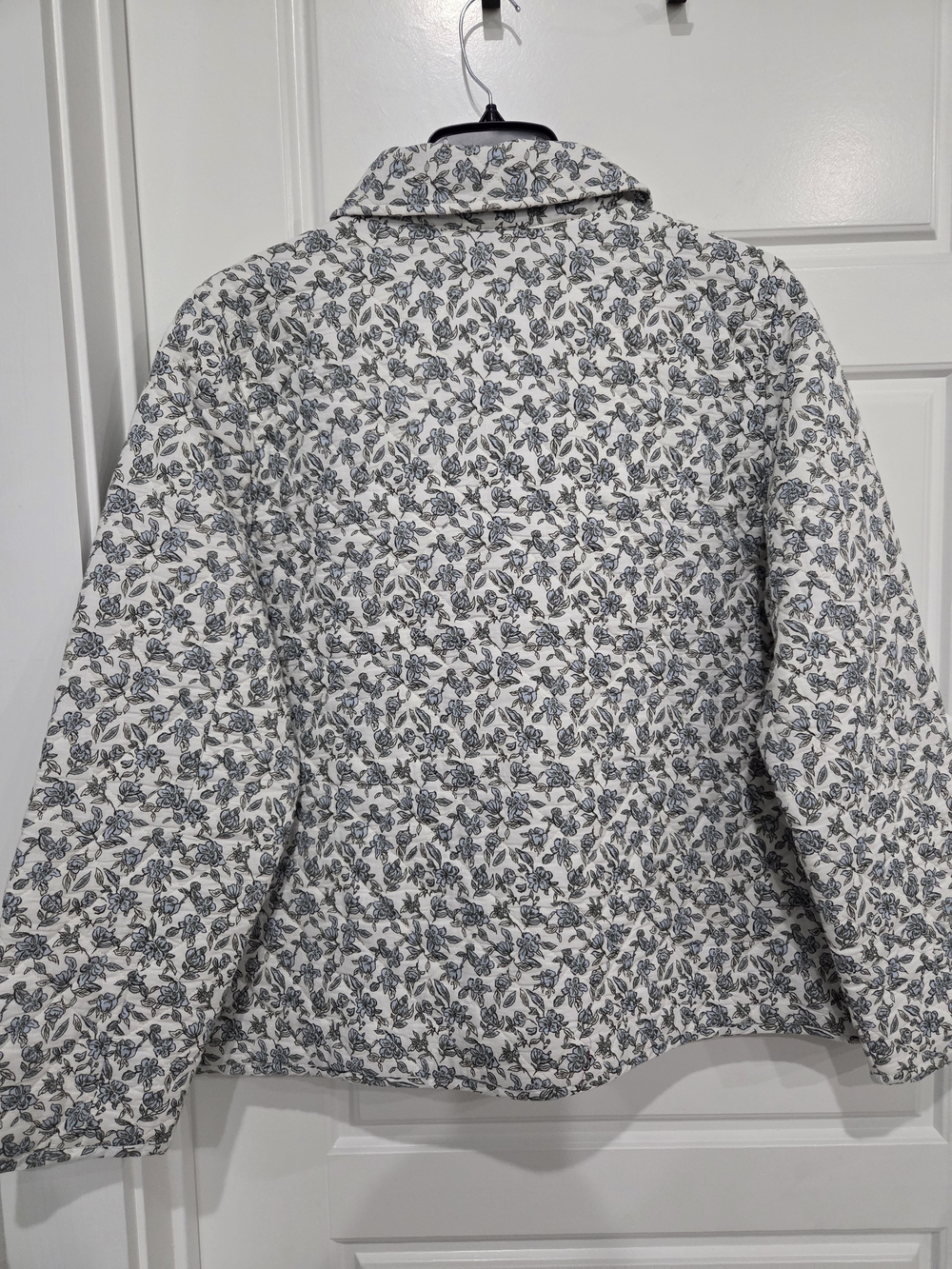 Style & Co. Quilted Floral Jacket in Light Green and White Size Medium NWT - Picture 9 of 10